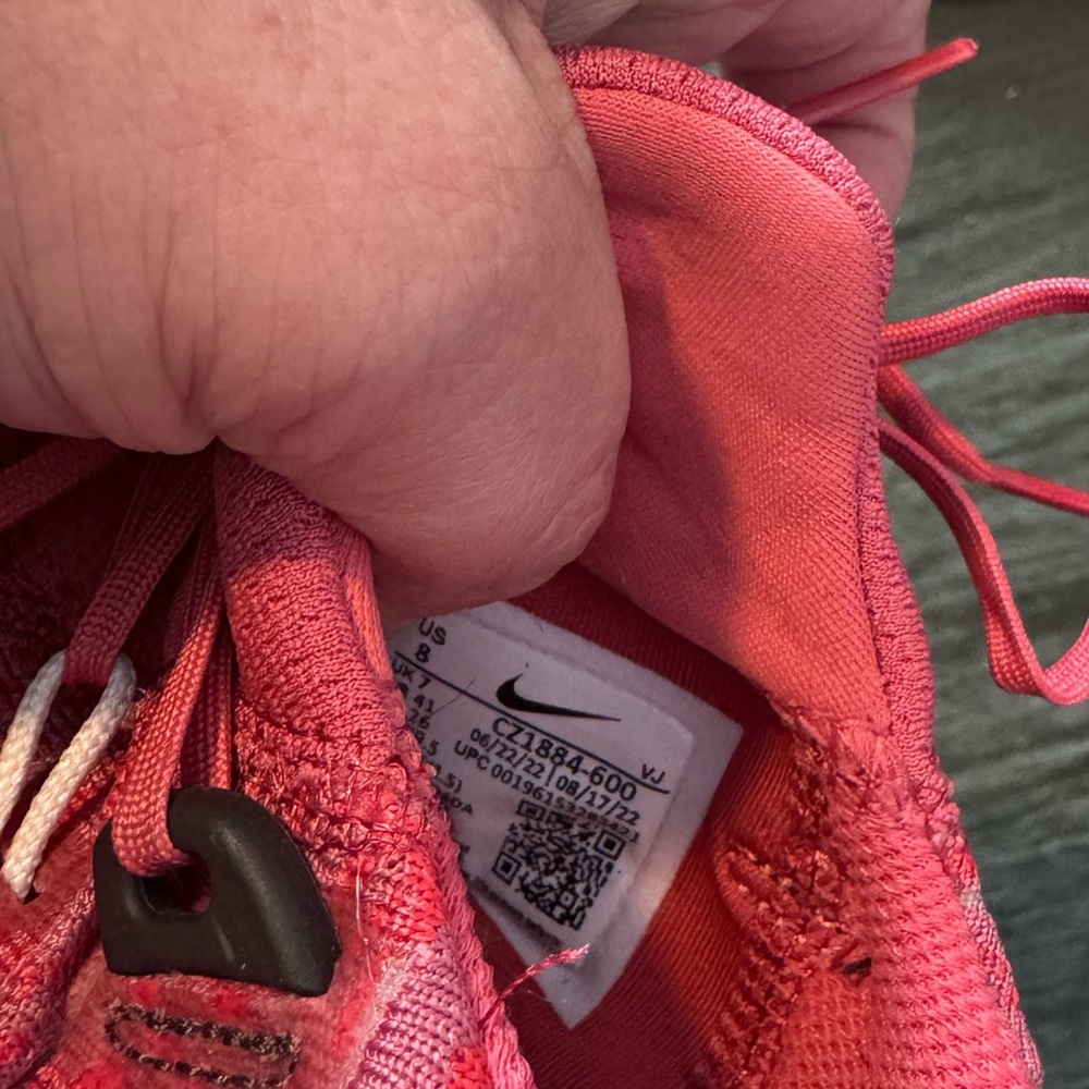 Nike Free Women's Pink Running Shoes - Picture 3 of 7